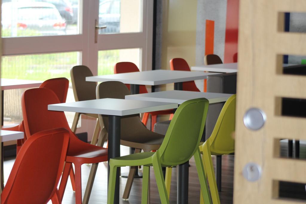 Hotel Ibis Budget Laval Bonchamp Les Laval Exterior photo