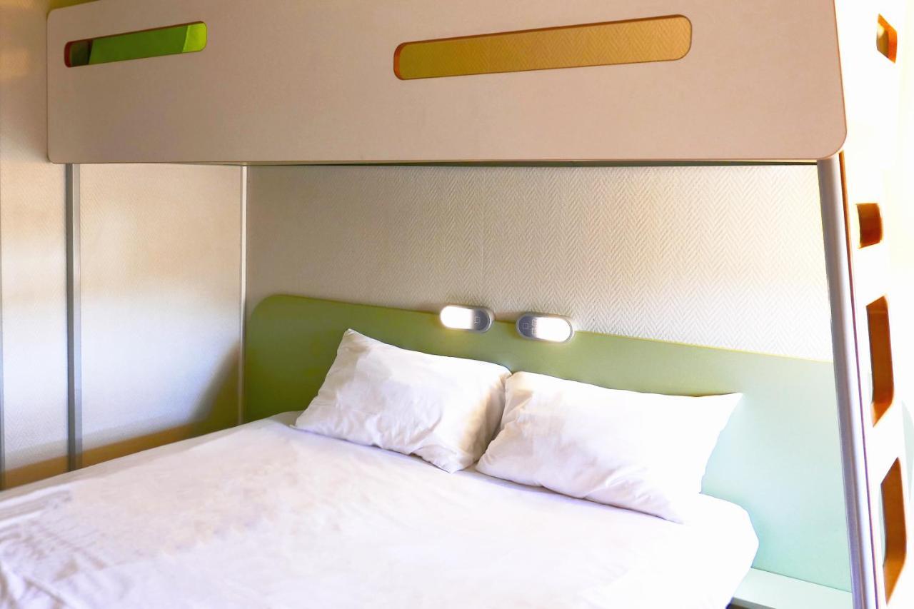 Hotel Ibis Budget Laval Bonchamp Les Laval Exterior photo