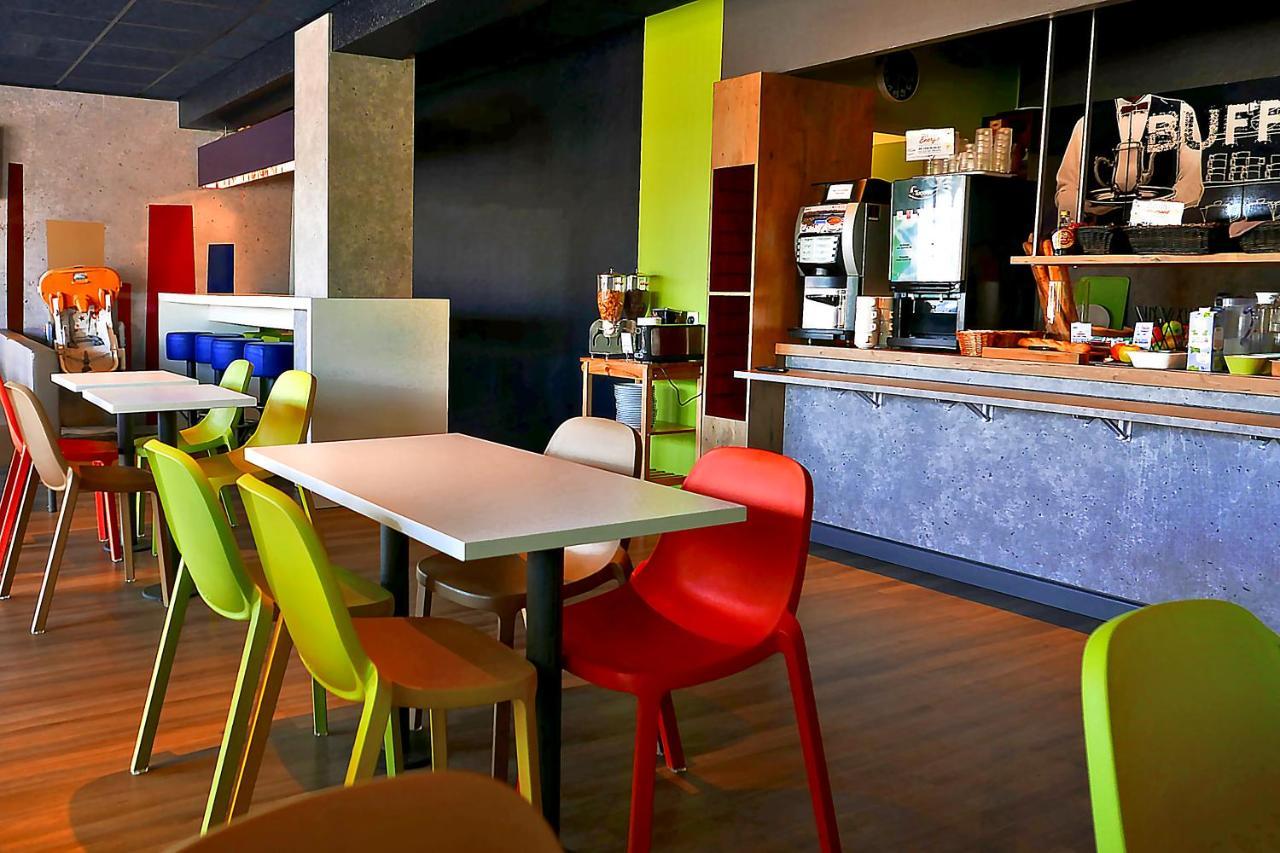 Hotel Ibis Budget Laval Bonchamp Les Laval Exterior photo