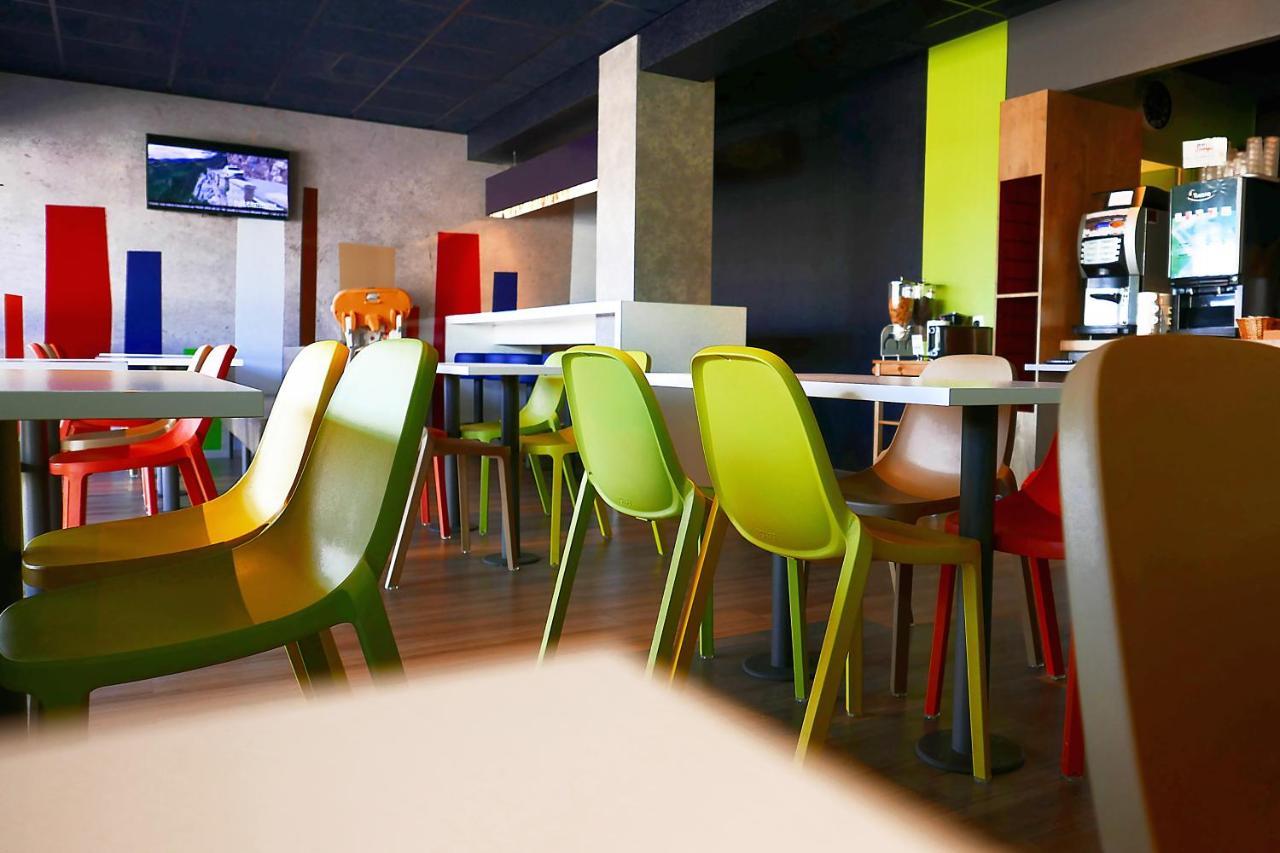 Hotel Ibis Budget Laval Bonchamp Les Laval Exterior photo