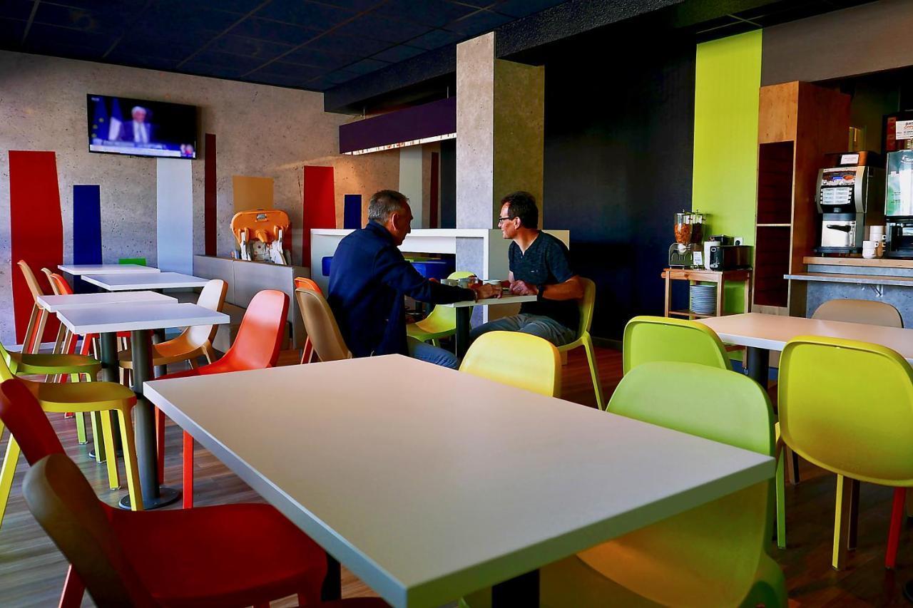 Hotel Ibis Budget Laval Bonchamp Les Laval Exterior photo